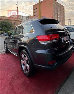 جيب جراند شيروكي